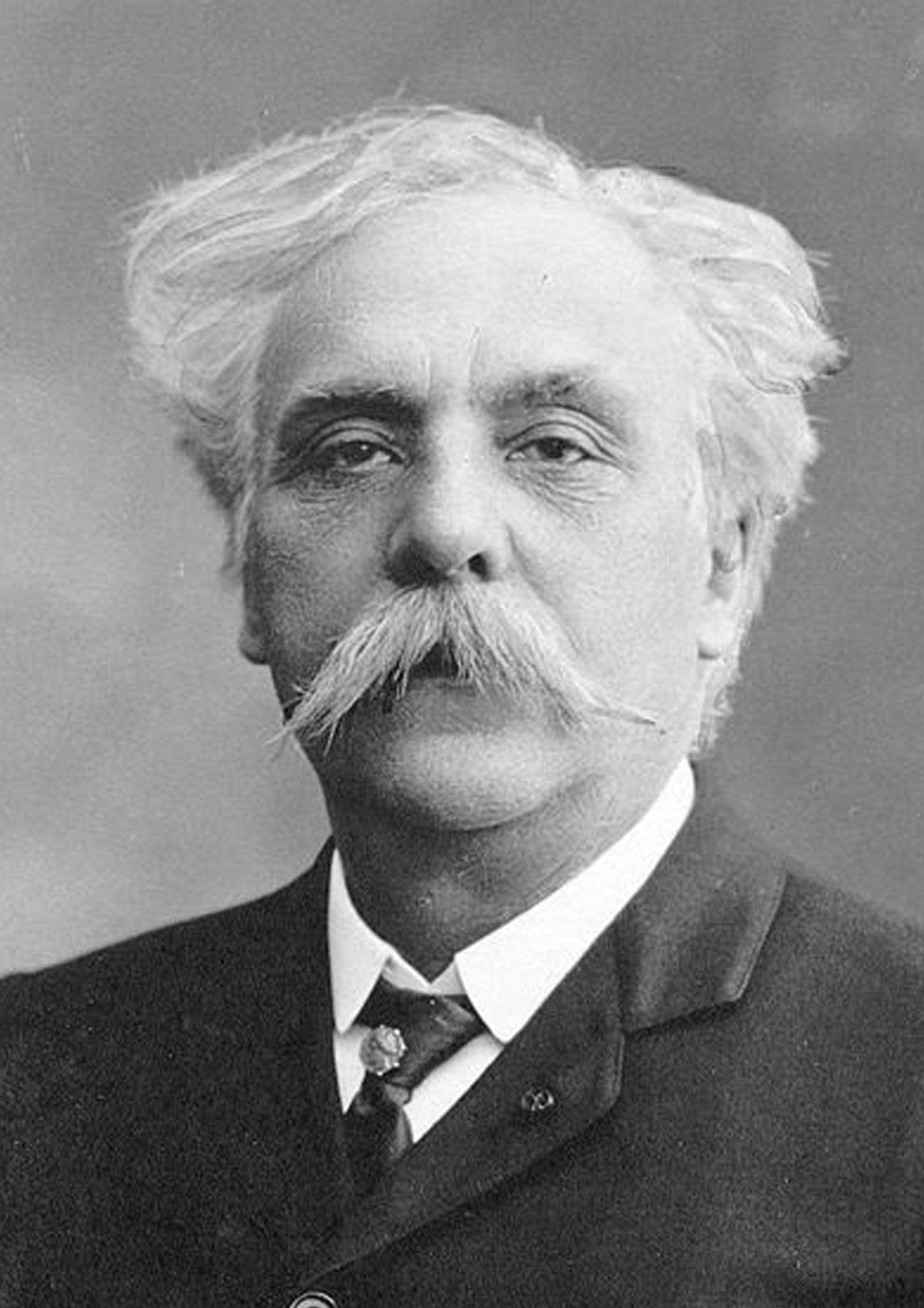 Portretfoto van componist Gabriel Fauré